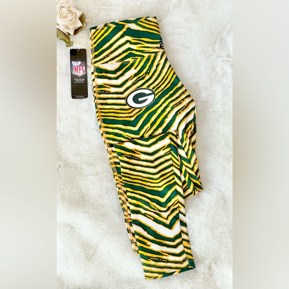 New with tags GREEN-BAY PACKERS ZUBAZ ZEBRA PRINT LEGGINGS SZ SM official NFL - Picture 4 of 5